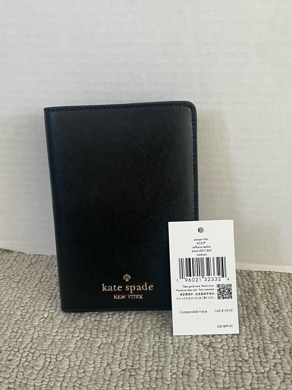 NWT Kate spade Madison passport wallet